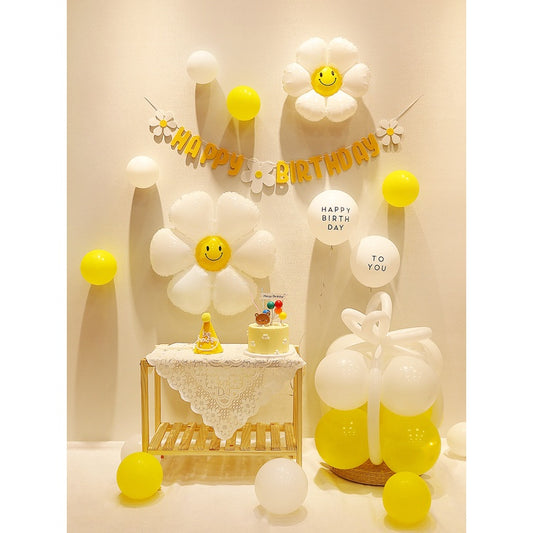 Yellow White Daisy Flower Balloon 3