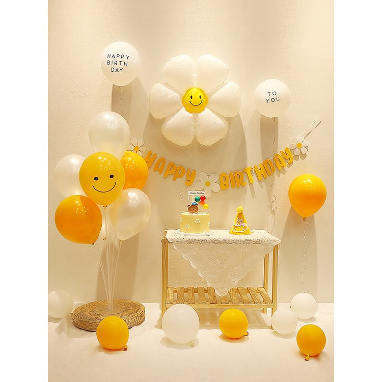 Smile White Daisy Flower Balloon 1